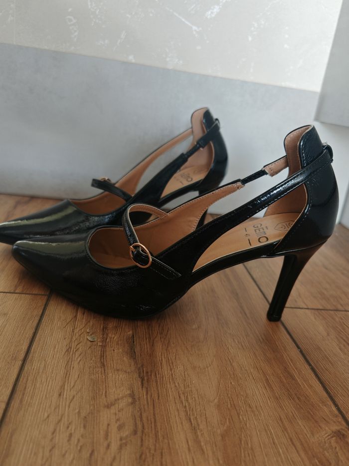 Escarpins 41 - photo numéro 1