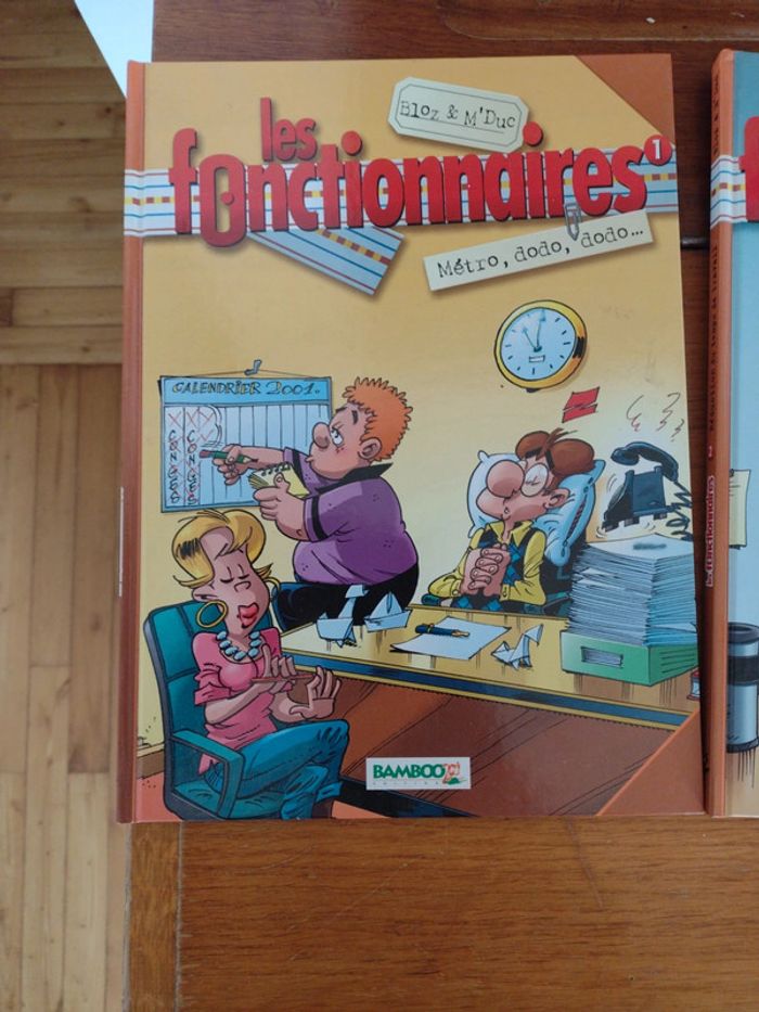 BD tome 1 et 2. Les fonctionnaires - photo numéro 2