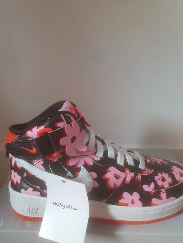 Nike Air Force 1 "Flower"(36) - photo numéro 3