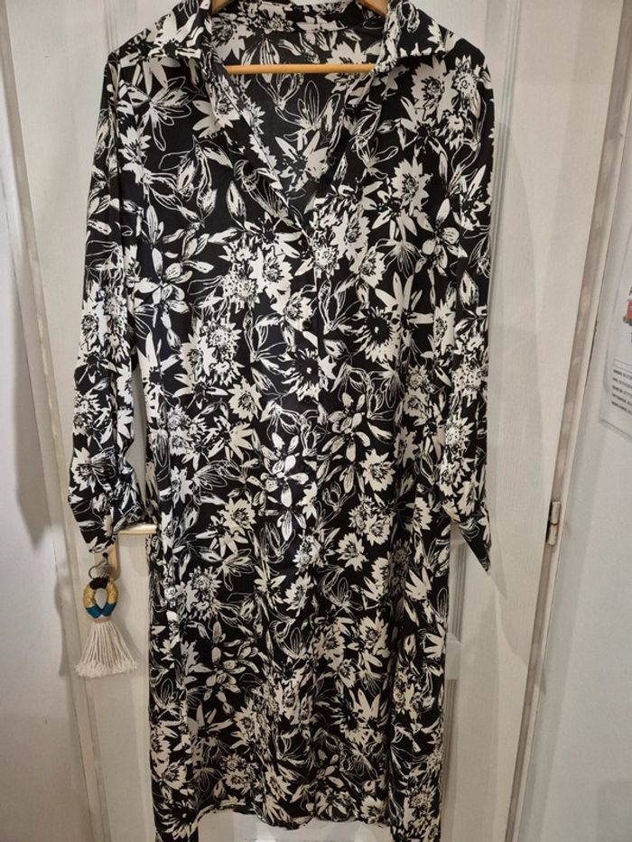 Robe longues Taille 44 neuve - photo numéro 2
