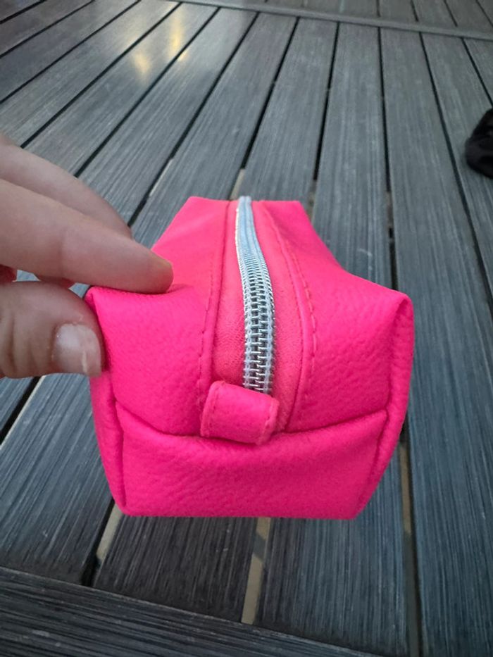 Trousse rose - photo numéro 3