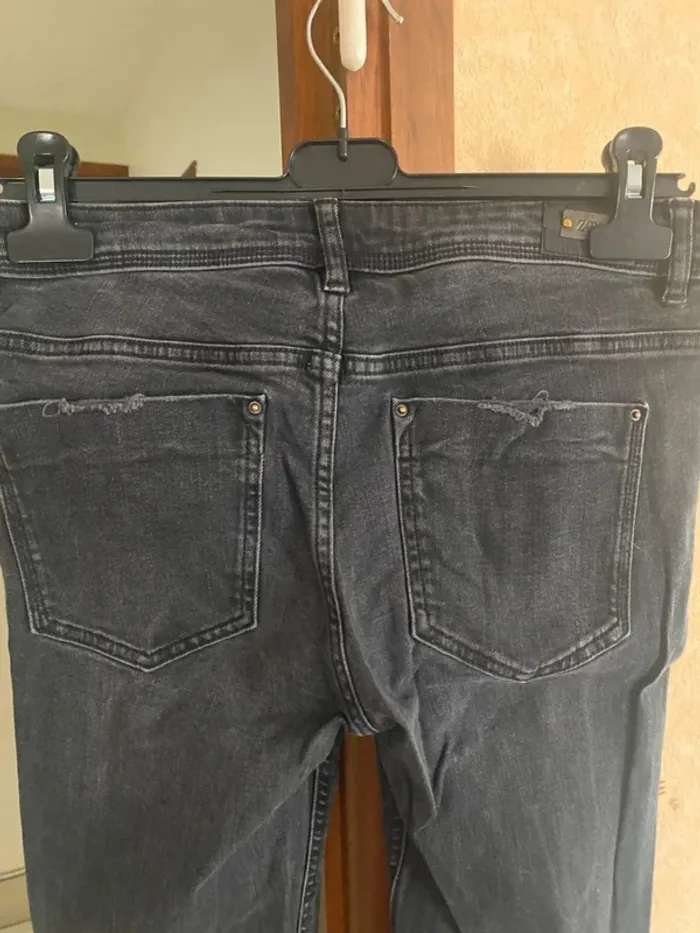 🖤 Jean Femme Zara Taille 38 – Coupe Slim Élégante – Très Bon État 🖤 - photo numéro 6