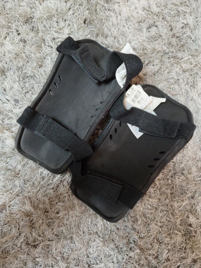 Protège tibia foot kipsta - photo numéro 4