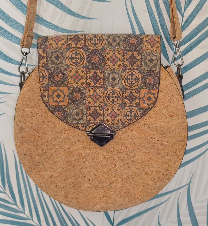 🌺 Sac a main rond bandoulière en liège - Neuf 🌺 - photo numéro 2