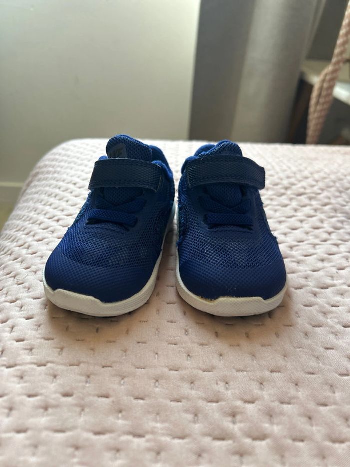 Basket Nike bleu foncé - photo numéro 2
