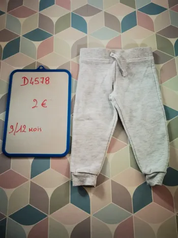 D4578 - jogging garçon 9/12 mois