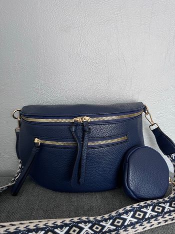 Femme sac banane bleu