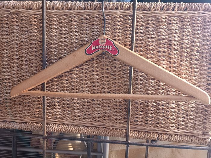 Cintre bois Mascotte