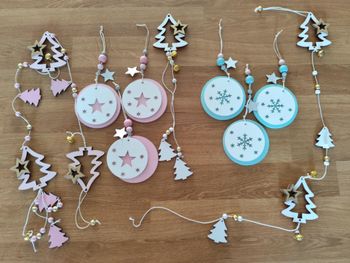 Lot de décorations de Noël en bois , très bon état