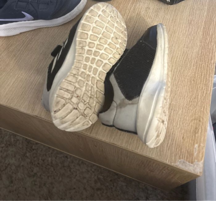 Basket adidas taille23 - photo numéro 3