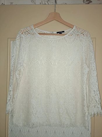 Haut blanc femme ajouré kiabi 40 comme neuf
