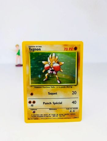 Carte Pokémon Tygnon Holo de la 2ème édition du Set de Base, sortie en 1999 sous licence Wizards.