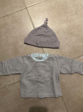 Lot t-shirt + bonnet