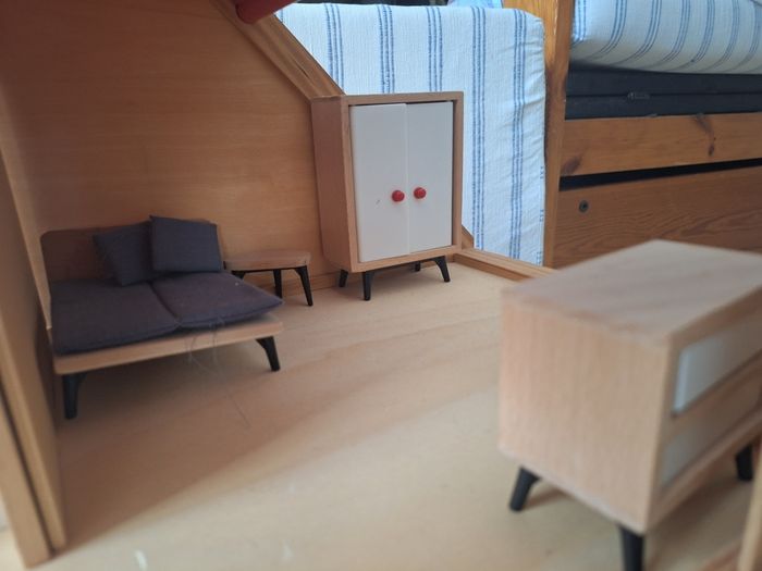 Maison de poupée en bois - photo numéro 10