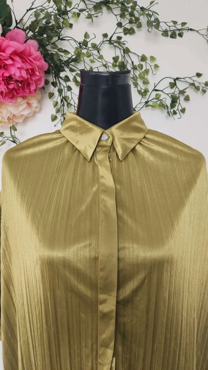 Blouse chemise plissée satinée Taille M 🎀 - photo numéro 3