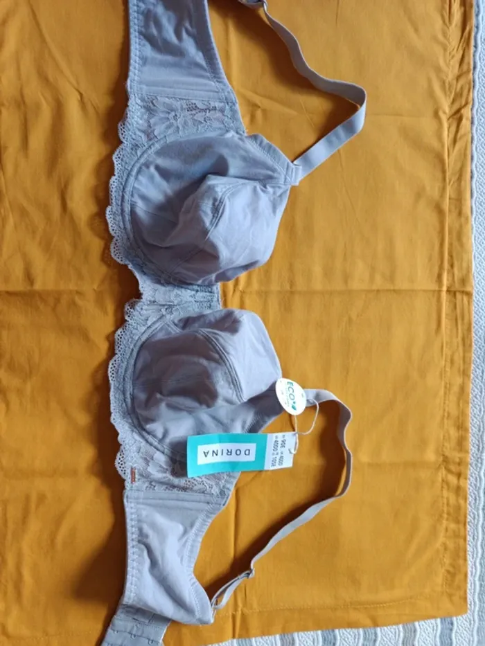 Superbe soutien gorge Dorina en organic coton t.105 E