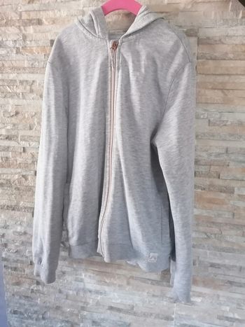 Veste à capuche grise fille Kiabi taille 12ans  #12ans_krocaro