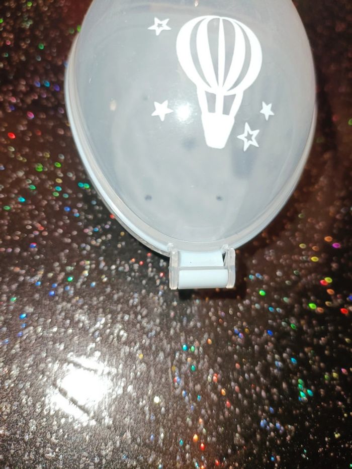 Boite à tétines bébé montgolfière - photo numéro 2