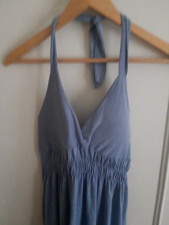 Robe dos nu - photo numéro 3