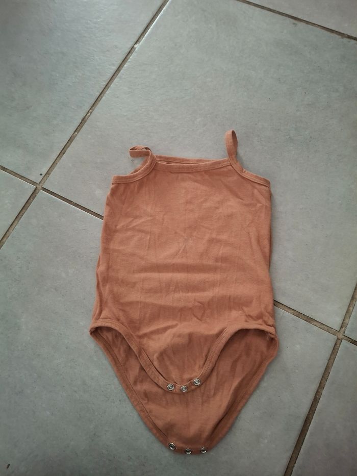 Bodi à bretelle