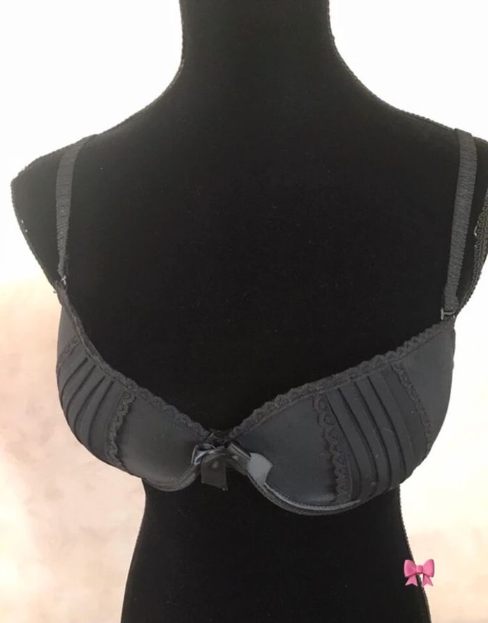 Soutien-gorge noir 95D