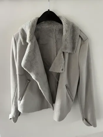 Veste molletonnée à l'intérieur