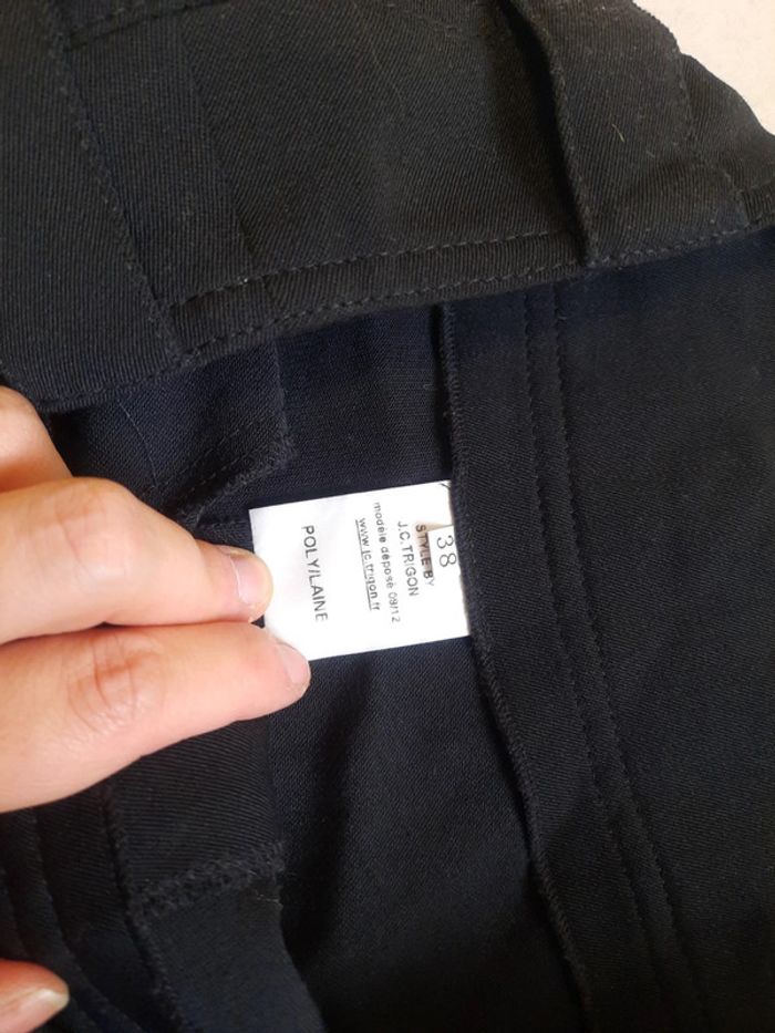 Pantalon noir très peu porte style costume - photo numéro 5