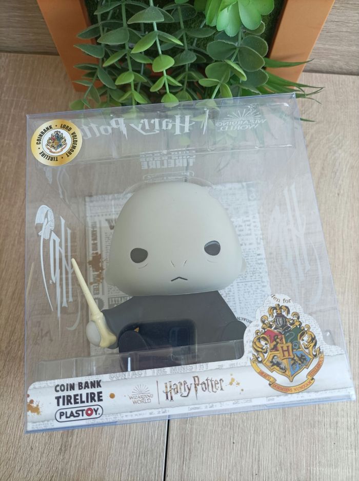Figurine tirelire Voldemort Harry Potter plastoy - photo numéro 1