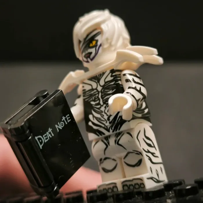 figurine type lego Rem Death Note - photo numéro 2