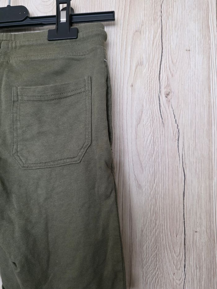 SHORT GARÇON 👦 KAKI TRÈS PEU PORTER 5ANS MARQUE U ESSENTIEL - photo numéro 3