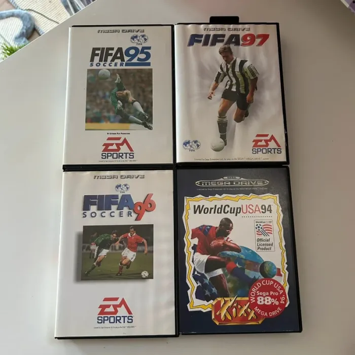 Lot jeux sega mega drive football - photo numéro 1
