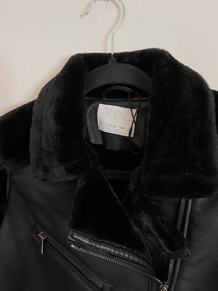 Veste cuir fourrure Zara 11/12 ans - photo numéro 2
