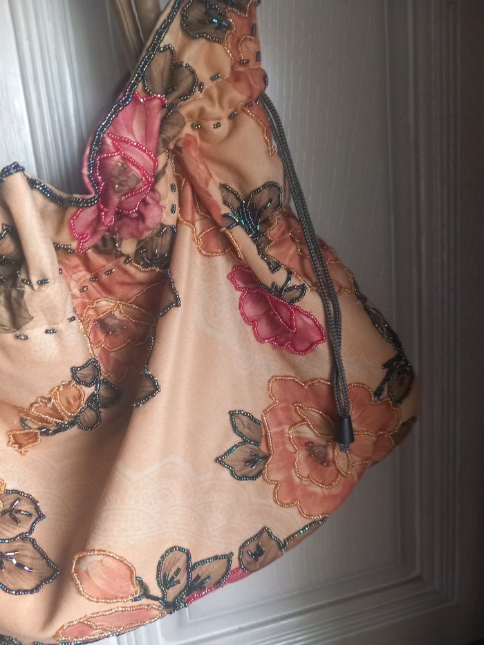 Sac à main avec fleurs - photo numéro 3