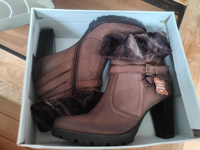 NEUF - bottines Brunes 41 - photo numéro 2