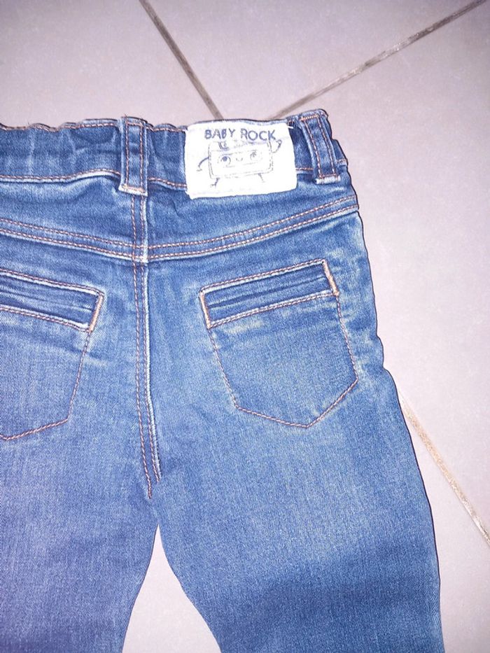 Jean 1 an tape à l'œil - photo numéro 5