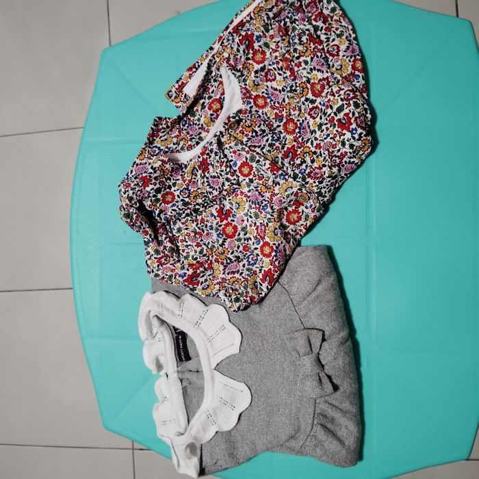 Lot 2 robes 12 mois