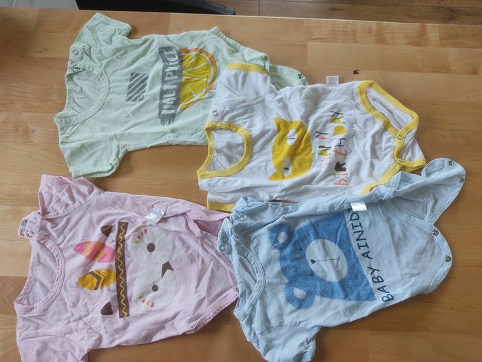 Bodys manches courtes colorés