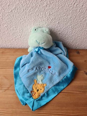 doudou bleu grenouille