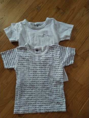 2 t shirts 24 mois