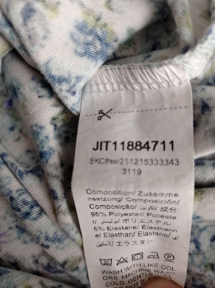 TOP SHEIN Fleuri Bleu. - photo numéro 4