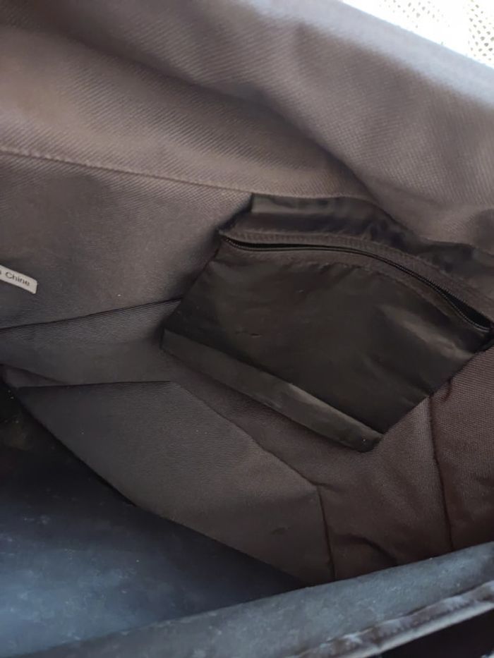 cartable gris et noir - photo numéro 6