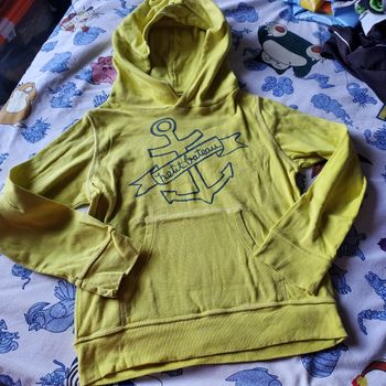 t-shirt Mlongue avec capuche petit bateau 6ans (6e)