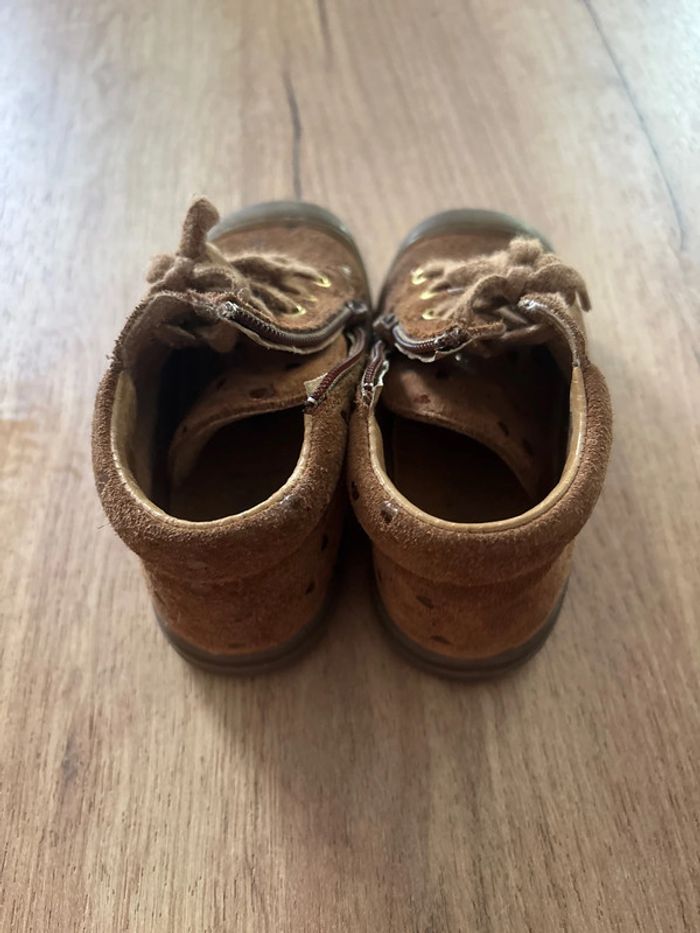 Chaussure - photo numéro 2