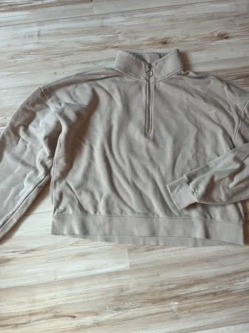 sweat beige crème stradivarius