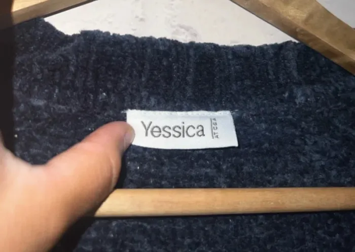 Pull Yessica de chez C&A, en très bon état, taille L. - photo numéro 5