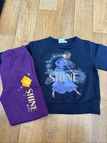 Ensemble jogging, taille 4 ans.