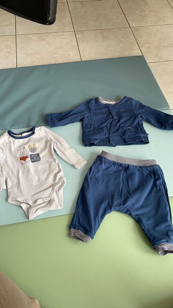 Ensemble réversible 6 mois - photo numéro 5