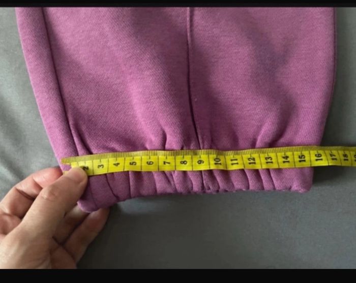 Jogging Nike oversize taille XL qui corresponde à du (42/44) neuf - photo numéro 8