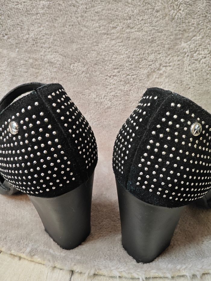 Chaussures à brides - photo numéro 4