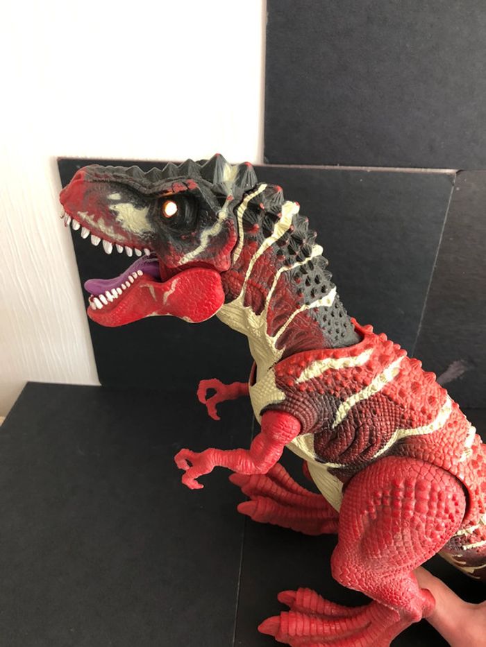 Imposant grande figurine dinosaure son et lumière chap mei 2008 Dino valley t-rexx - photo numéro 14